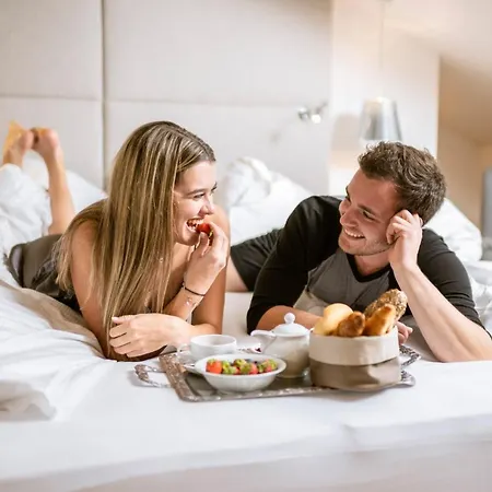 Ξενοδοχείο Reisch 4*